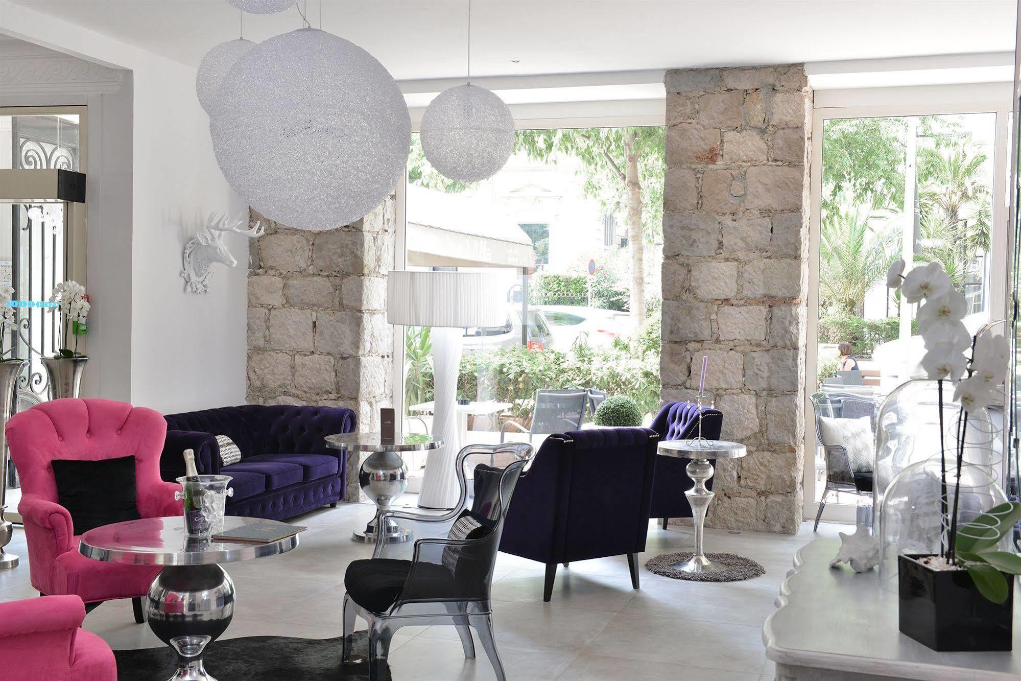 La Victor Hugo Hotel 3*